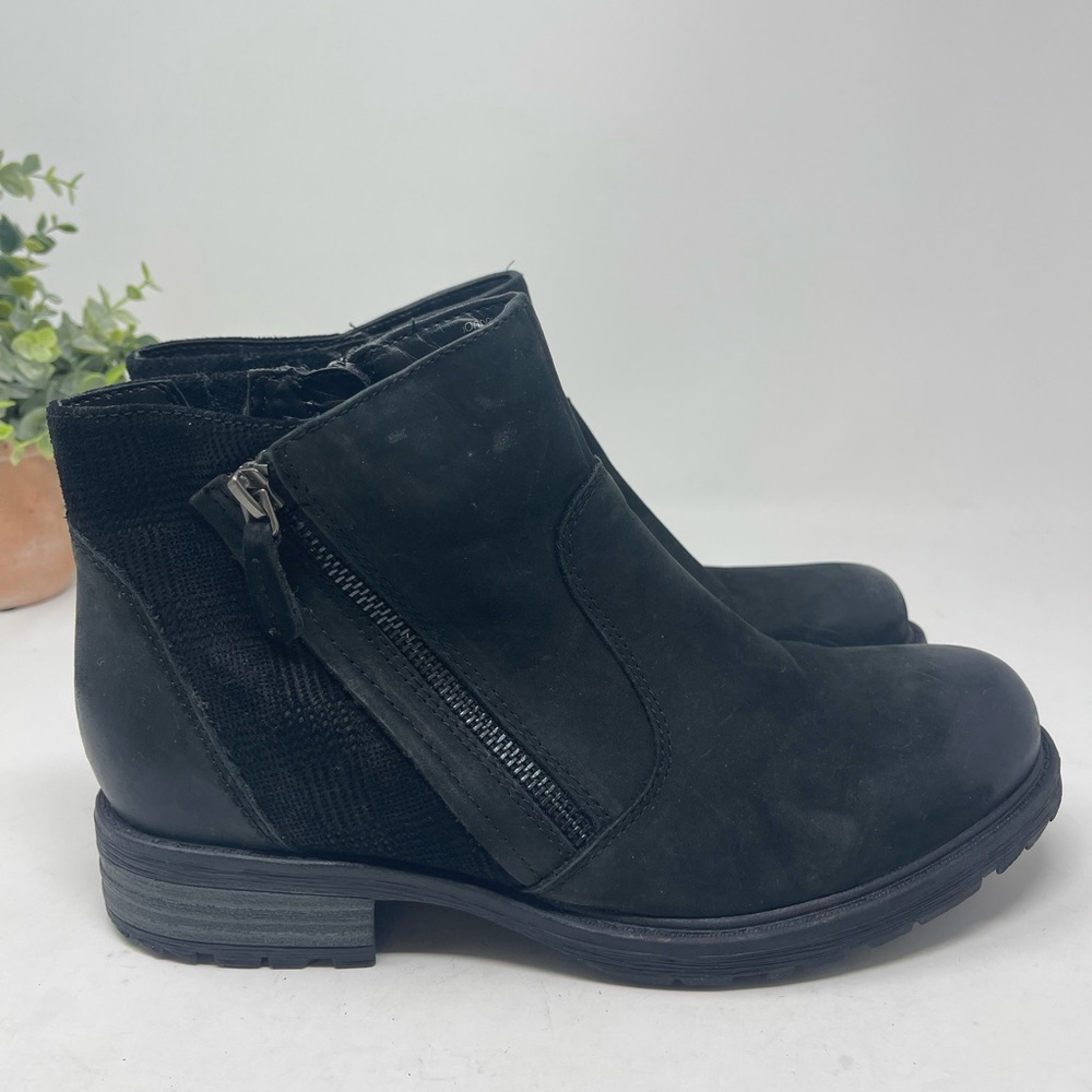 Earth Leather Jordan Wide Black Bootie 8.5 D